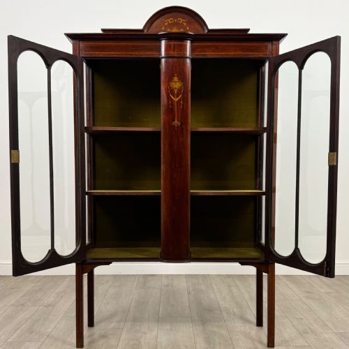 ANTIQUE 20TH CENTURY INLAID DISPLAY CABINET IN MAHOGANY - ADDITIONAL PHOTO 2