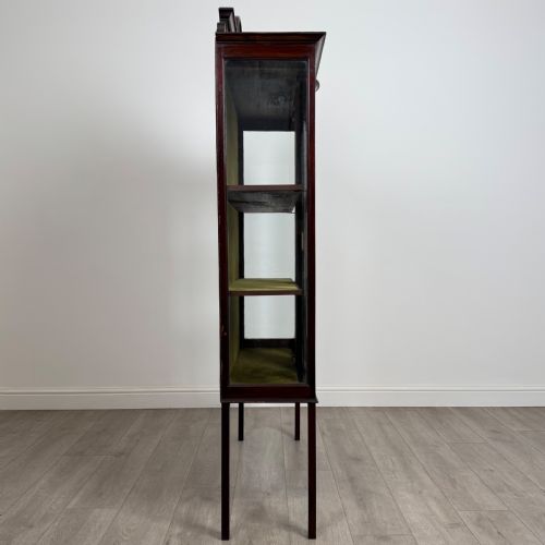 ANTIQUE 20TH CENTURY INLAID DISPLAY CABINET IN MAHOGANY - ADDITIONAL PHOTO 8