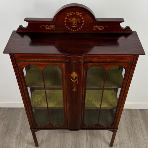 ANTIQUE 20TH CENTURY INLAID DISPLAY CABINET IN MAHOGANY - ADDITIONAL PHOTO 10