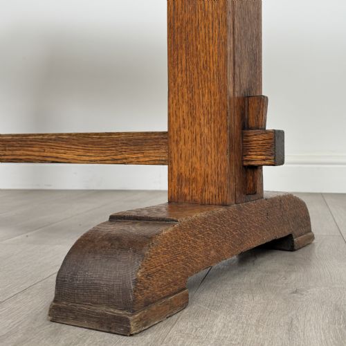 ANTIQUE 20TH CENTURY SMALL OAK DINING TABLE OF GOOD QUALITY - ADDITIONAL PHOTO 4
