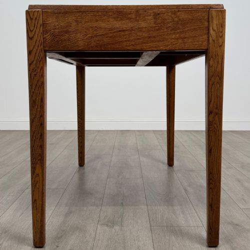 ANTIQUE 20TH CENTURY GOOD QUALITY GOLDEN OAK WRITING TABLE - ADDITIONAL PHOTO 2