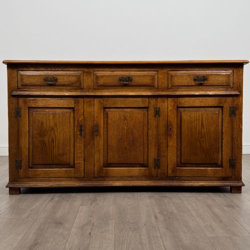 antique 20th century fine quality sideboard in oak - CATEGORY: ANTIQUE SIDEBOARDS - DATED EDWARDIAN