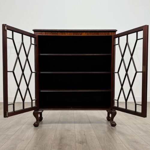 fig 1. Antique 20th Century Small Mahogany Display Cabinet