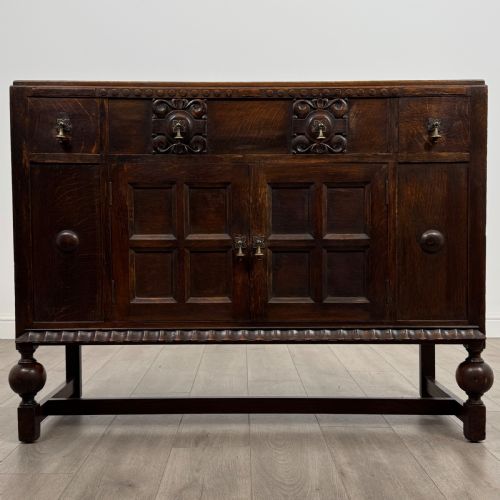 antique 20th century good quality sideboard in oak - CATEGORY: ANTIQUE SIDEBOARDS - DATED EDWARDIAN