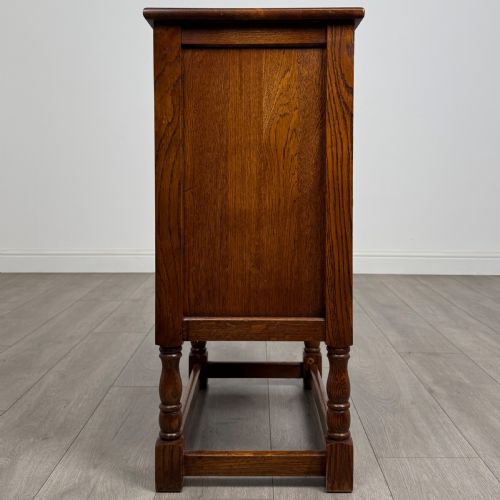 ANTIQUE 20TH CENTURY GOOD QUALITY SMALL OAK CABINET - ADDITIONAL PHOTO 7