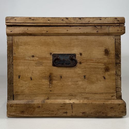 ANTIQUE 19TH CENTURY GOOD QUALITY RUSTIC PINE BLANKET BOX - ADDITIONAL PHOTO 7