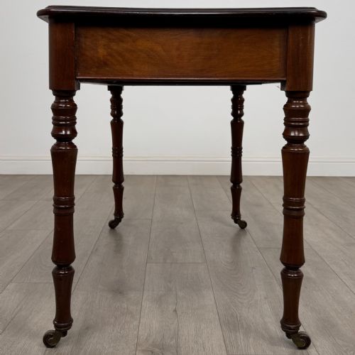 ANTIQUE 19TH CENTURY FINE QUALITY WRITING TABLE IN MAHOGANY - ADDITIONAL PHOTO 2