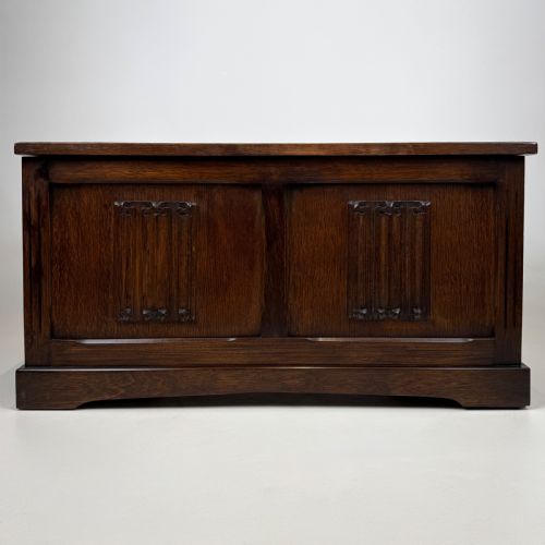 antique 20th century linenfold blanket box in oak - CATEGORY: ANTIQUE CHESTS - DATED EDWARDIAN