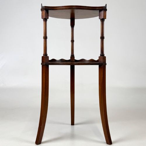 ANTIQUE 20TH CENTURY SMALL MAHOGANY SIDE TABLE - ADDITIONAL PHOTO 2