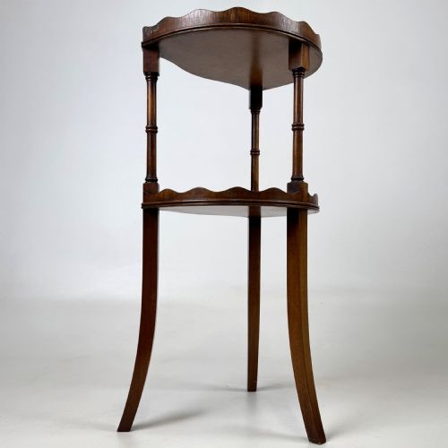 ANTIQUE 20TH CENTURY SMALL MAHOGANY SIDE TABLE - ADDITIONAL PHOTO 3