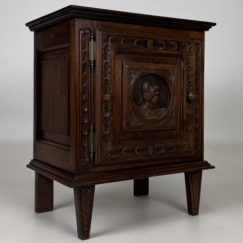 ANTIQUE 20TH CENTURY PAIR OF CARVED OAK BEDSIDE CABINETS - ADDITIONAL PHOTO 9