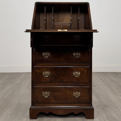 ANTIQUE 20TH CENTURY NARROW BUREAU IN WALNUT - ADDITIONAL PHOTO 1