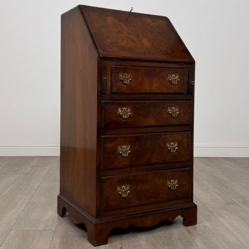 ANTIQUE 20TH CENTURY NARROW BUREAU IN WALNUT - ADDITIONAL PHOTO 8