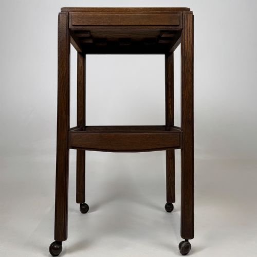 ANTIQUE 20TH CENTURY GOOD QUALITY SIDE TABLE IN OAK - ADDITIONAL PHOTO 4