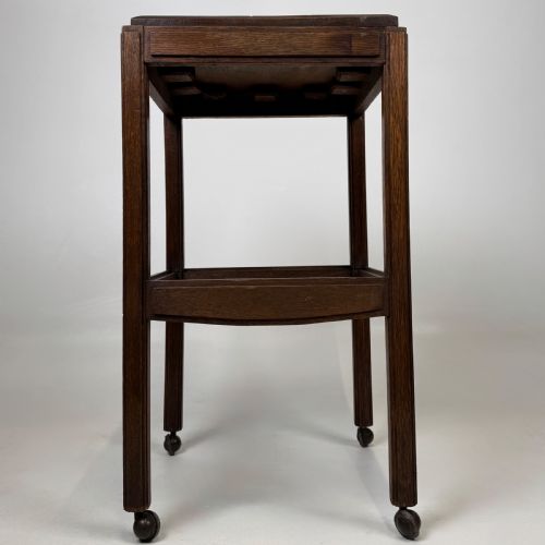 ANTIQUE 20TH CENTURY GOOD QUALITY SIDE TABLE IN OAK - ADDITIONAL PHOTO 6