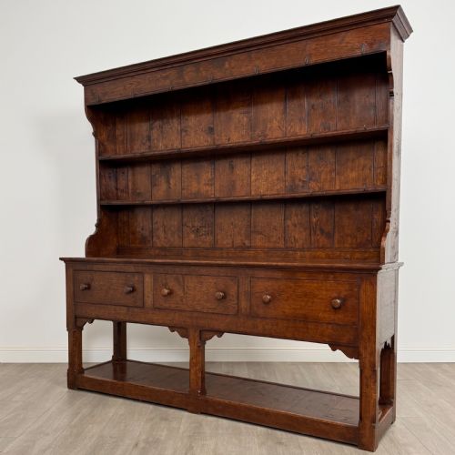ANTIQUE 20TH CENTURY FINE QUALITY LARGE OAK DRESSER - ADDITIONAL PHOTO 1