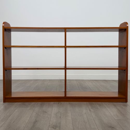 ANTIQUE 20TH CENTURY LARGE OPEN BOOKCASE IN OAK - ADDITIONAL PHOTO 1