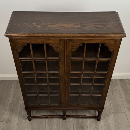 ANTIQUE 20TH CENTURY GOOD QUALITY DISPLAY CABINET IN OAK - ADDITIONAL PHOTO 10