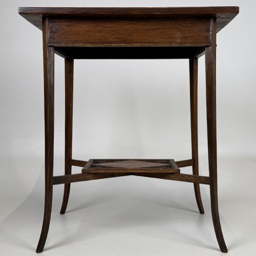ANTIQUE 20TH CENTURY GOOD QUALITY CARVED OAK SIDE TABLE - ADDITIONAL PHOTO 4