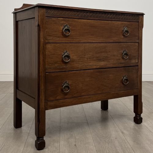 ANTIQUE 20TH CENTURY GOOD QUALITY CHEST OF DRAWERS IN OAK - ADDITIONAL PHOTO 6