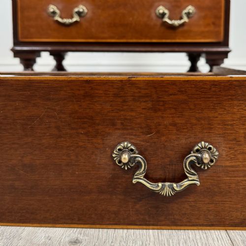 ANTIQUE 20TH CENTURY SMALL MAHOGANY CABINET - ADDITIONAL PHOTO 10