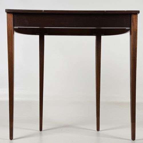 ANTIQUE 20TH CENTURY SMALL DECORATIVE SIDE TABLE IN MAHOGANY - ADDITIONAL PHOTO 4