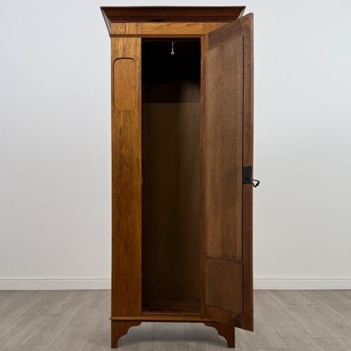 fig 1. Antique 20th Century Arts & Crafts Style Wardrobe In Oak