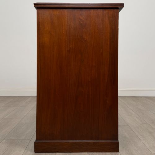 ANTIQUE 20TH CENTURY FINE QUALITY CHEST OF DRAWERS IN WALNUT - ADDITIONAL PHOTO 2