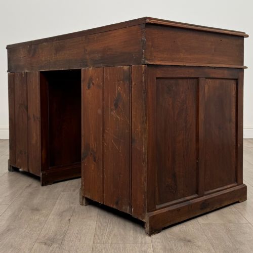 ANTIQUE 20TH CENTURY PEDESTAL DESK IN WALNUT - ADDITIONAL PHOTO 5