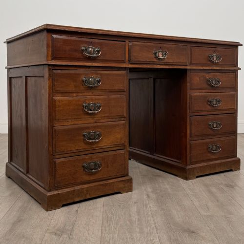 ANTIQUE 20TH CENTURY PEDESTAL DESK IN WALNUT - ADDITIONAL PHOTO 7