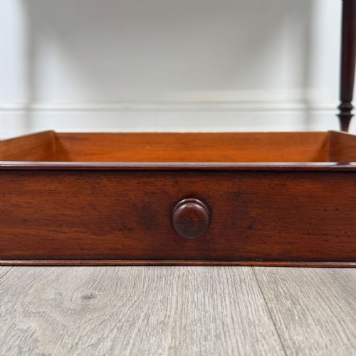 ANTIQUE 19TH CENTURY GOOD QUALITY WRITING TABLE IN MAHOGANY - ADDITIONAL PHOTO 9