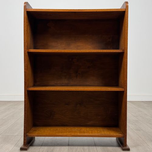 ANTIQUE 20TH CENTURY GOOD QUALITY OPEN BOOKCASE IN OAK - ADDITIONAL PHOTO 1
