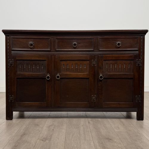 antique 20th century good quality sideboard in oak - CATEGORY: ANTIQUE SIDEBOARDS - DATED EDWARDIAN