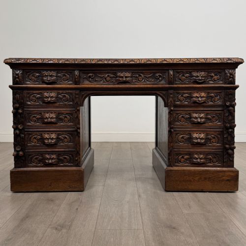 antique 19th century victorian green man desk in oak - CATEGORY: ANTIQUE DESKS - DATED VICTORIAN