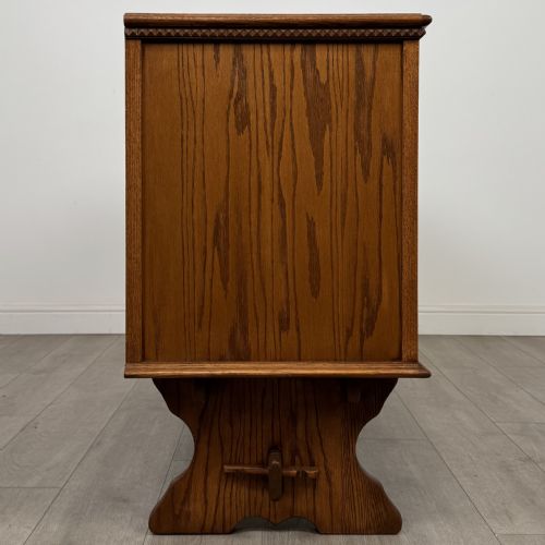 ANTIQUE 20TH CENTURY FINE QUALITY GOLDEN OAK SIDEBOARD - ADDITIONAL PHOTO 7