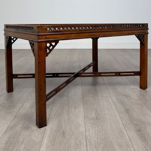 ANTIQUE 20TH CENTURY CHIPPENDALE STYLE MAHOGANY COFFEE TABLE - ADDITIONAL PHOTO 7