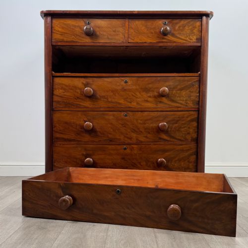 ANTIQUE 19TH CENTURY VICTORIAN CHEST OF DRAWERS IN MAHOGANY - ADDITIONAL PHOTO 9