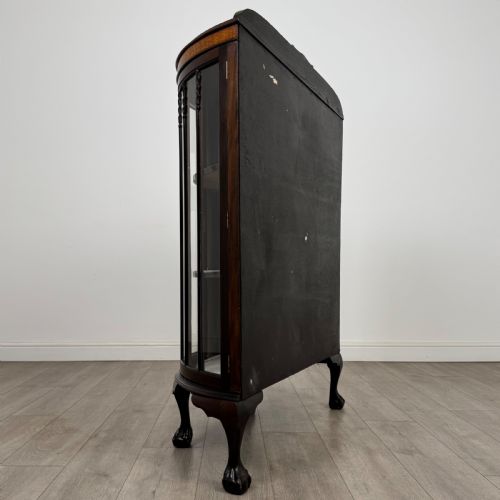 ANTIQUE 20TH CENTURY BOW FRONT DISPLAY CABINET IN MAHOGANY - ADDITIONAL PHOTO 4
