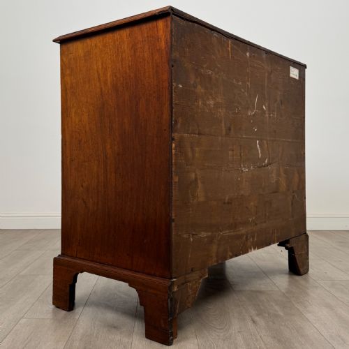 ANTIQUE 18TH CENTURY GEORGIAN MAHOGANY CHEST OF DRAWERS - ADDITIONAL PHOTO 3