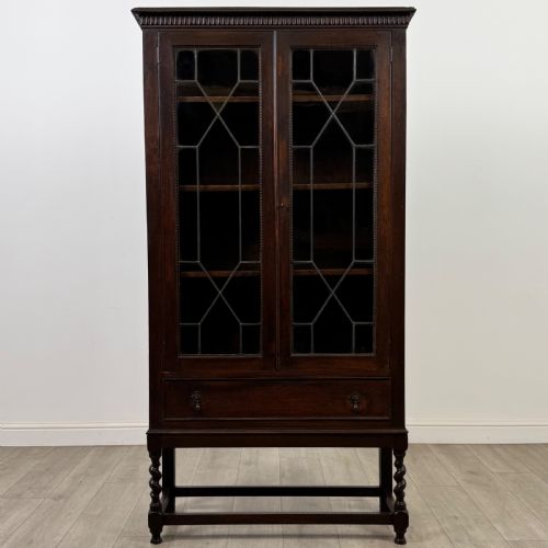 ANTIQUE 20TH CENTURY EDWARDIAN DISPLAY CABINET IN OAK - ADDITIONAL PHOTO 1