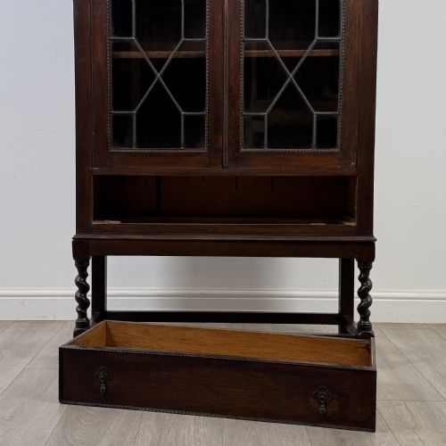 ANTIQUE 20TH CENTURY EDWARDIAN DISPLAY CABINET IN OAK - ADDITIONAL PHOTO 8
