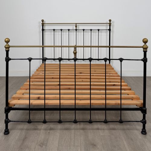 ANTIQUE 19TH CENTURY VICTORIAN BRASS AND IRON DOUBLE BED - ADDITIONAL PHOTO 3