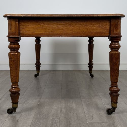 ANTIQUE 19TH CENTURY LARGE PARTNERS WRITING TABLE IN GOLDEN OAK - ADDITIONAL PHOTO 2