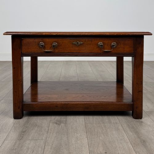 antique 20th century fine quality coffee table in oak - CATEGORY: ANTIQUE TABLES - DATED EDWARDIAN