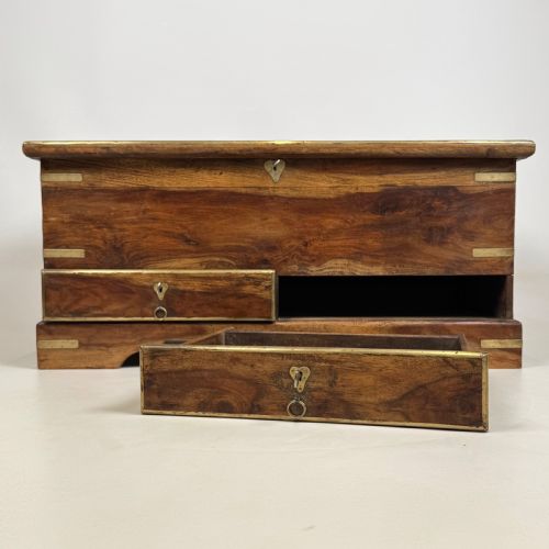 ANTIQUE 20TH CENTURY BRASS INLAID FITTED STORAGE CHEST - ADDITIONAL PHOTO 8