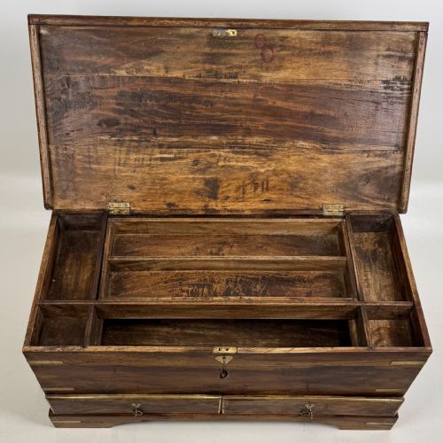 ANTIQUE 20TH CENTURY BRASS INLAID FITTED STORAGE CHEST - ADDITIONAL PHOTO 10
