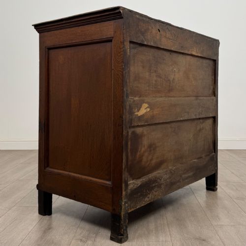 ANTIQUE 18TH CENTURY GEORGIAN CHEST OF DRAWERS IN OAK - ADDITIONAL PHOTO 3