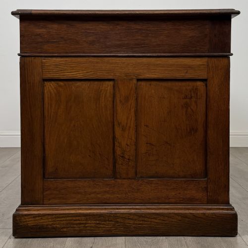 ANTIQUE 19TH CENTURY VICTORIAN PEDESTAL DESK IN OAK - ADDITIONAL PHOTO 6
