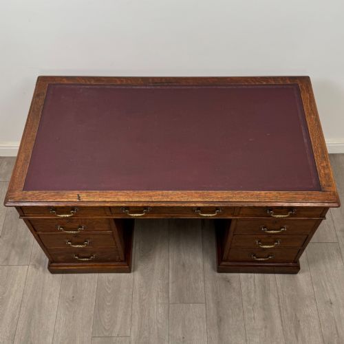 ANTIQUE 19TH CENTURY VICTORIAN PEDESTAL DESK IN OAK - ADDITIONAL PHOTO 8
