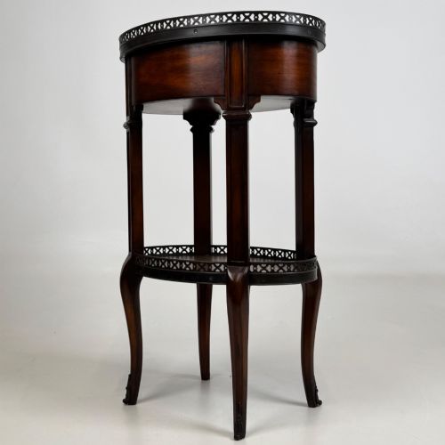 ANTIQUE 20TH CENTURY PAIR OF MAHOGANY BEDSIDE CABINETS - ADDITIONAL PHOTO 6